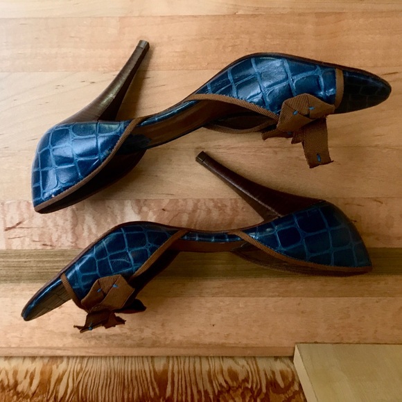 Cute Sandals - Picture 2 of 3